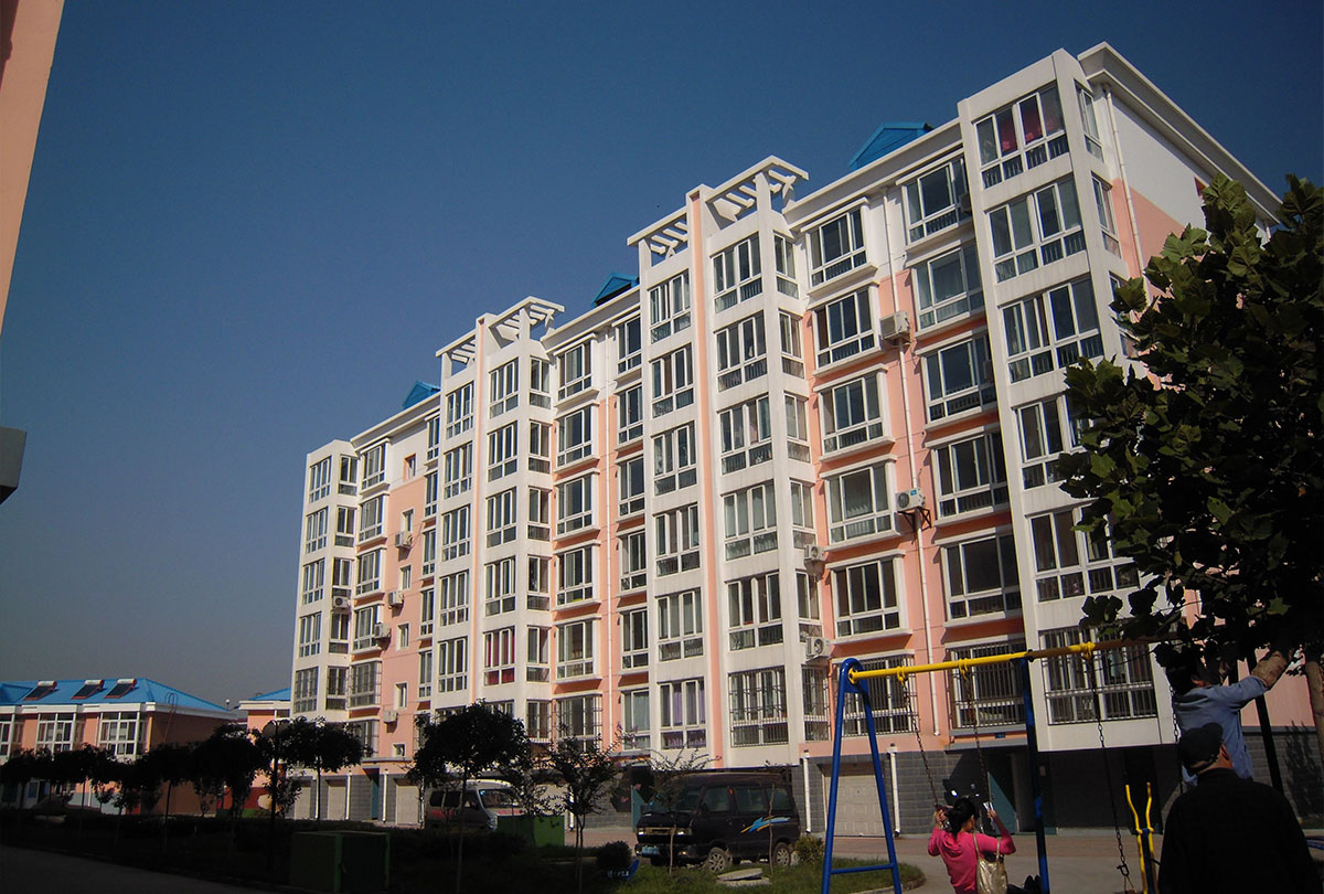 小(xiǎo)區(qū)電(diàn)地暖施工(gōng)案例.jpg